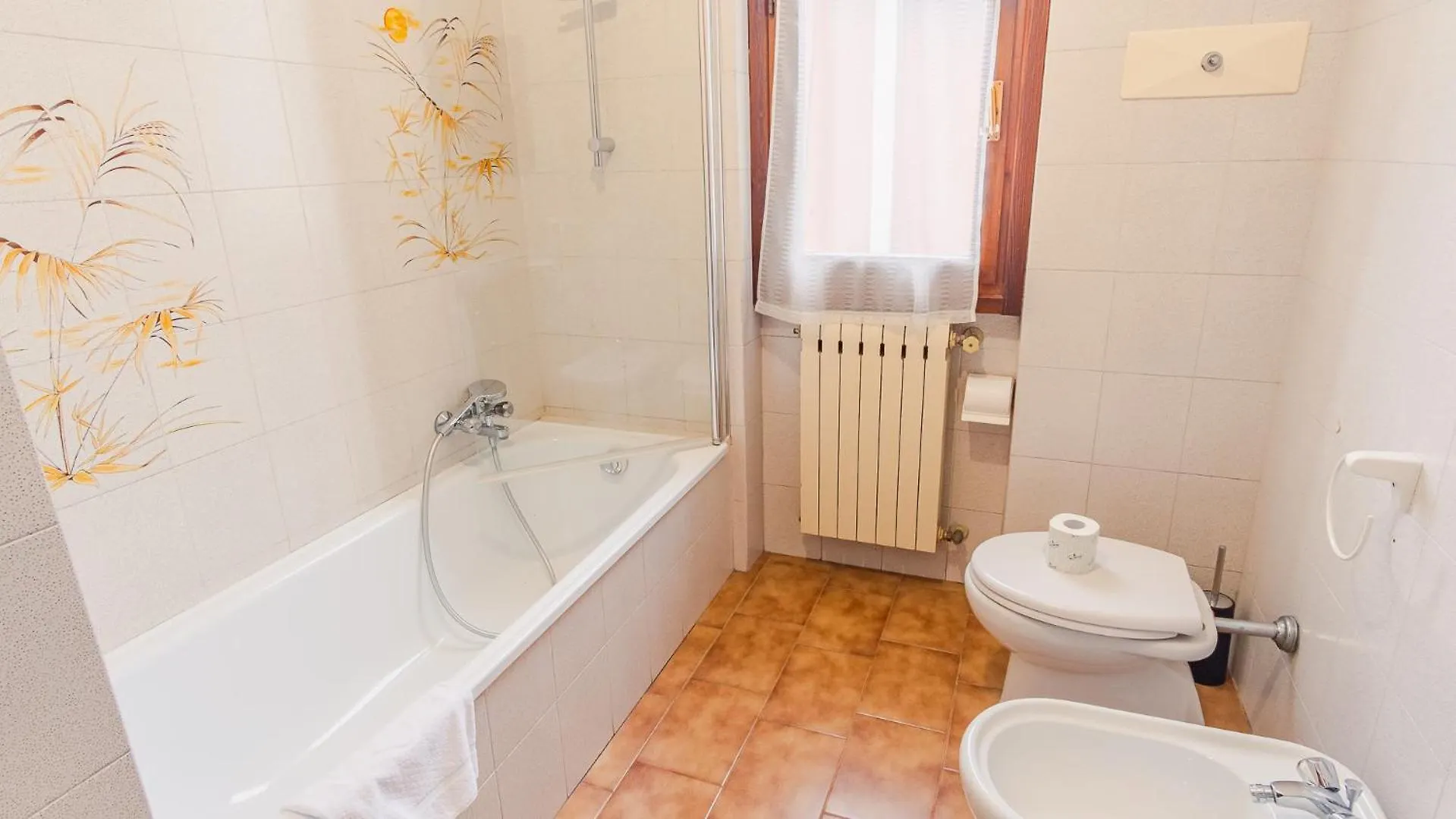 Villa Quantum - Italian Homing Desenzano del Garda 0*,  Italia