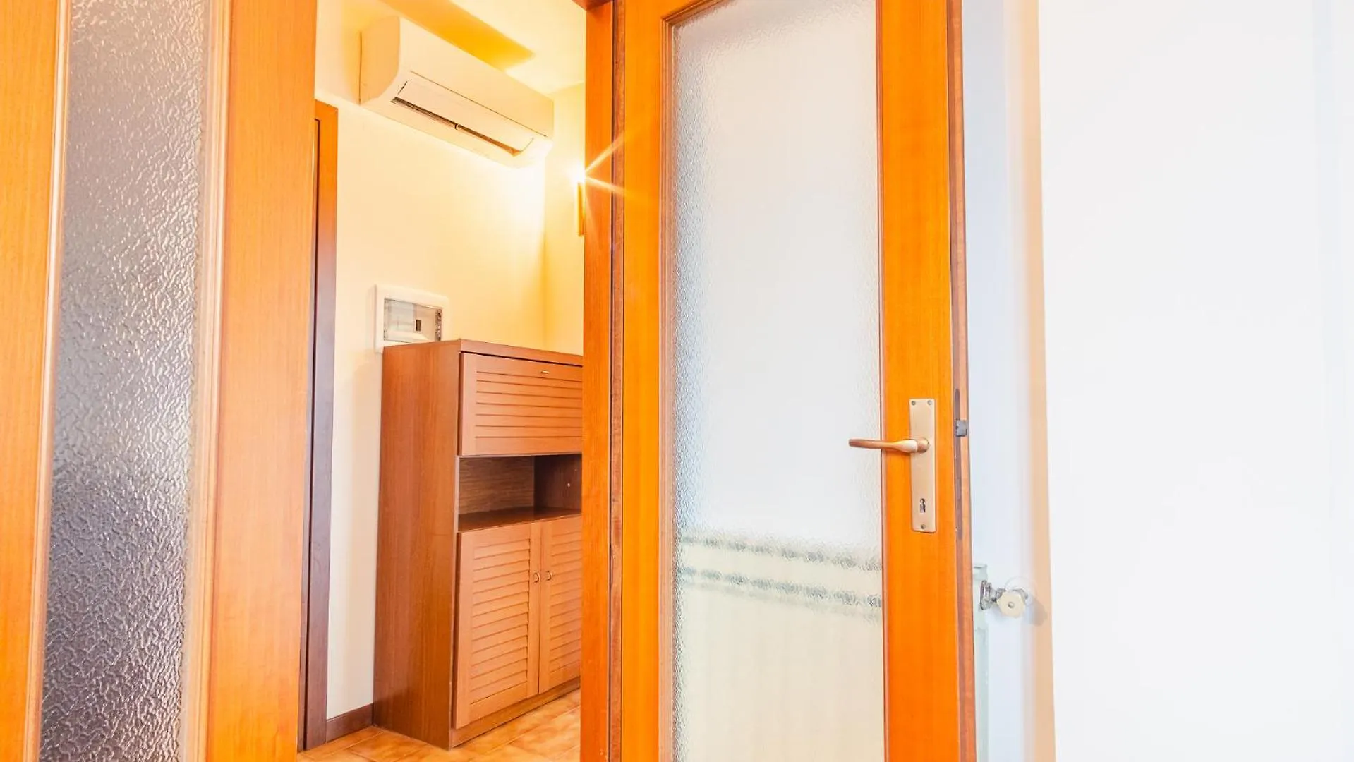 Villa Quantum - Italian Homing Desenzano del Garda 0*,  Italia